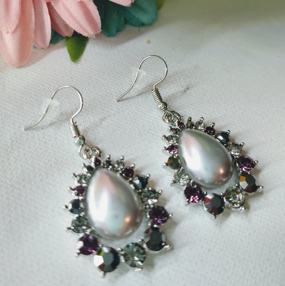 Multi Rhinestone Earrings - Picture 2 of 3